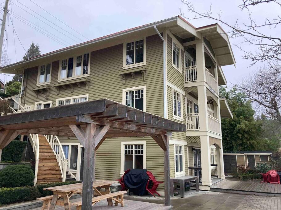 Villa Iconic 3-Story Waterfront 'Marina House' W/ View Gibsons Exterior foto