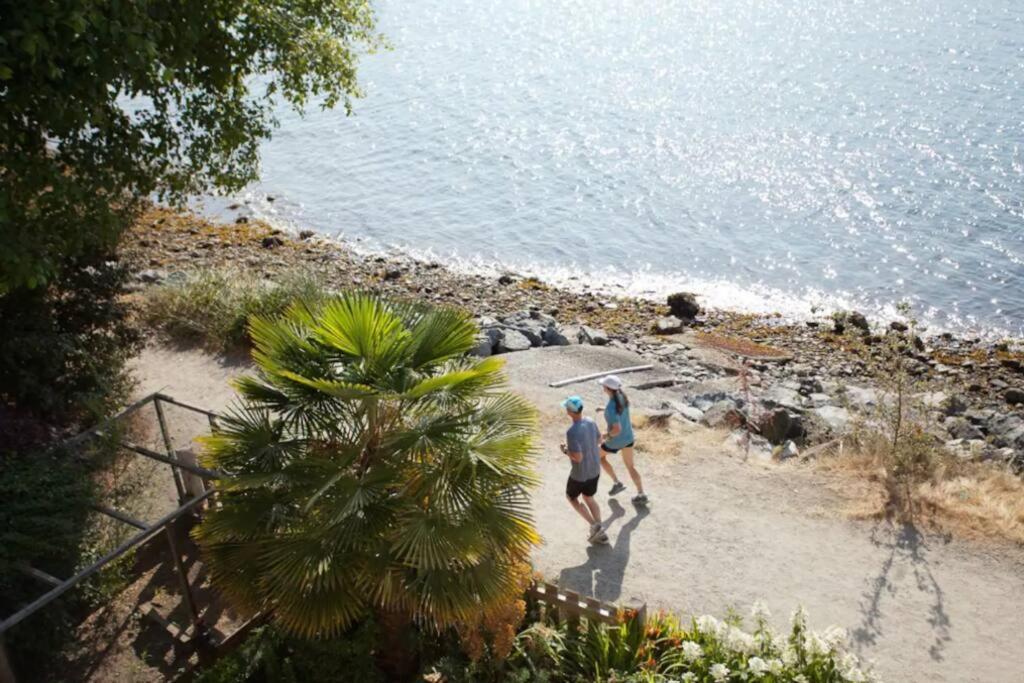 Villa Iconic 3-Story Waterfront 'Marina House' W/ View Gibsons Exterior foto