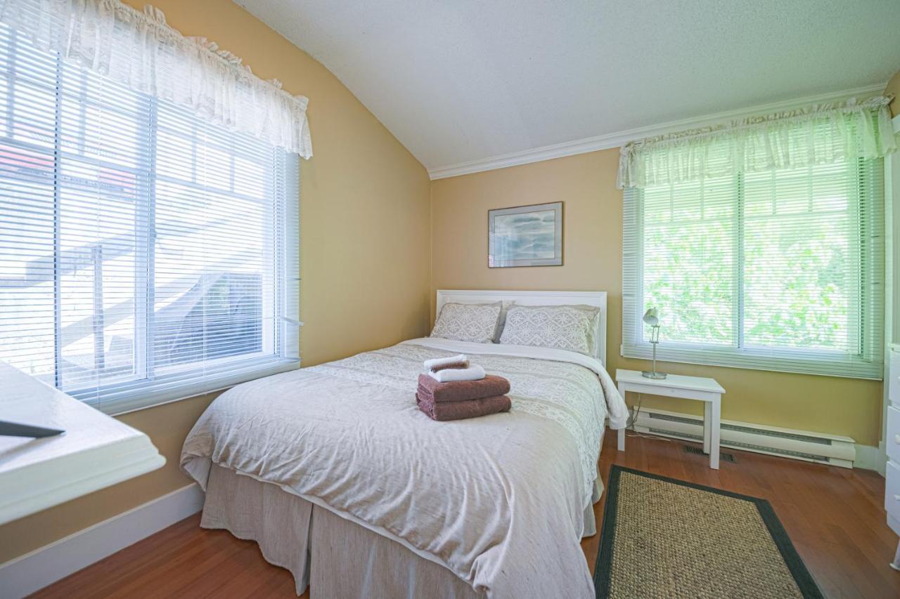 Villa Iconic 3-Story Waterfront 'Marina House' W/ View Gibsons Exterior foto